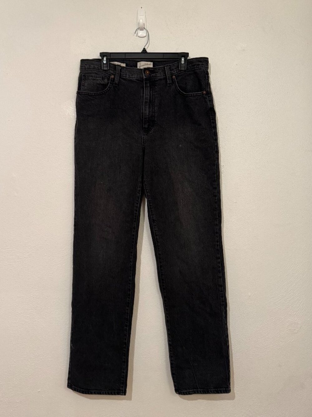 Universal Thread High-Rise 90s Straight Black Jeans – Size 12R